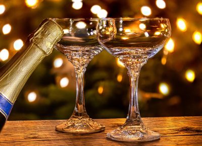 champagne-glasses